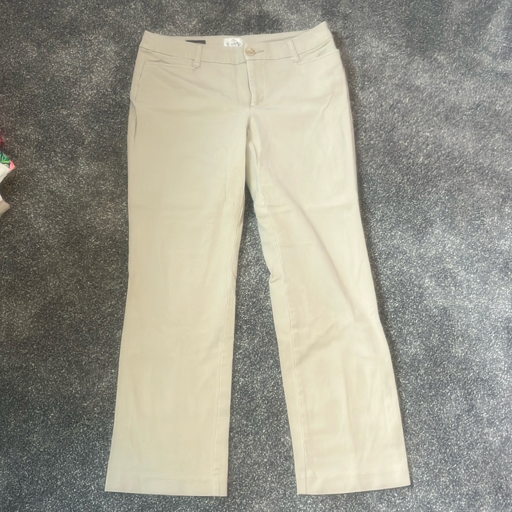 Women’s Khaki Pants